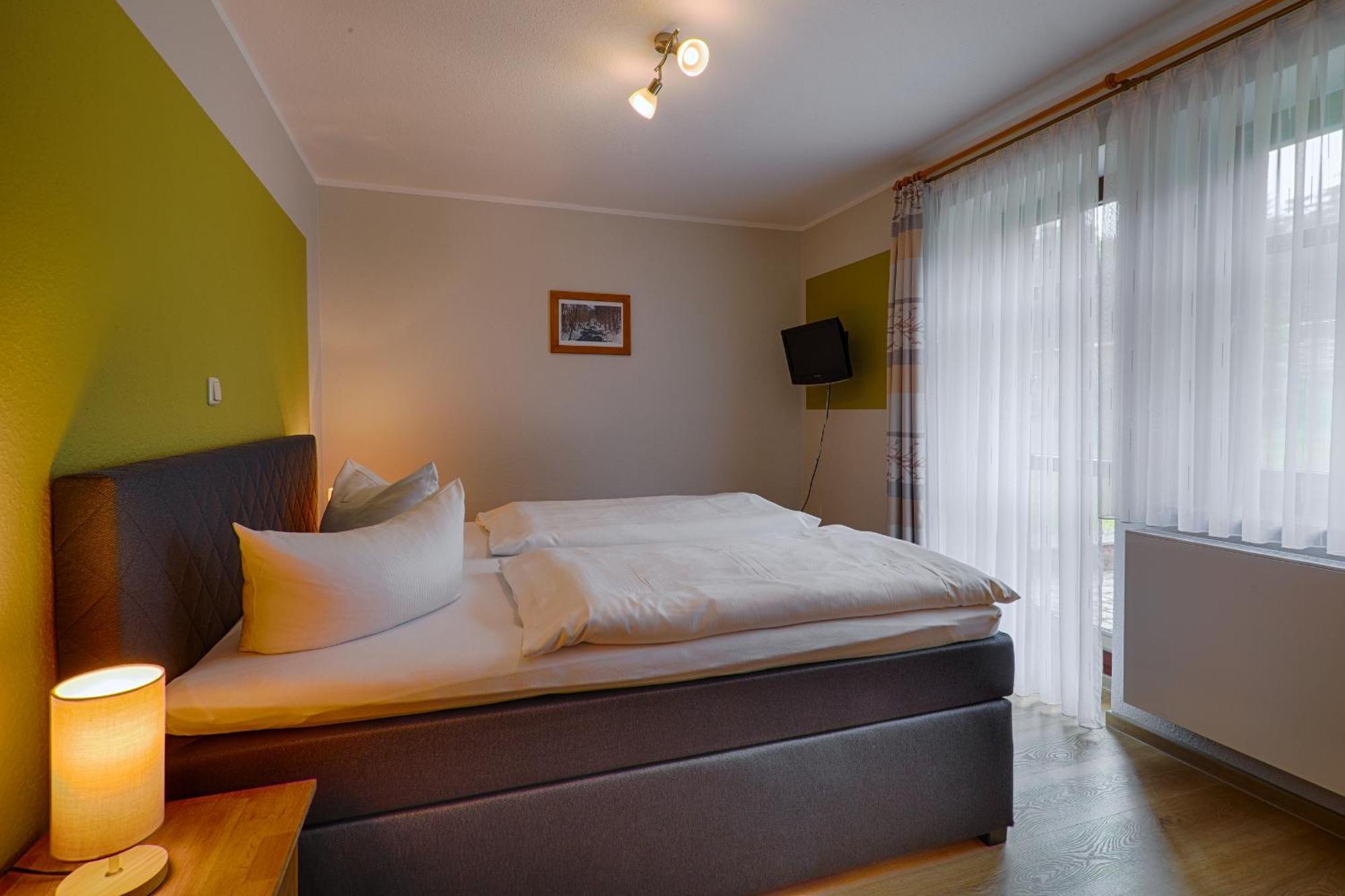 Hotel Und Berggasthof Spiessberghaus Friedrichroda Zewnętrze zdjęcie