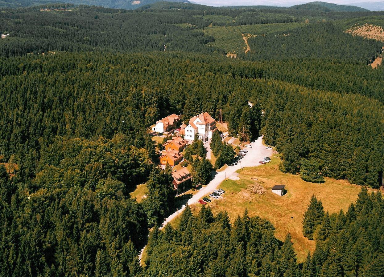Hotel Und Berggasthof Spiessberghaus Friedrichroda Zewnętrze zdjęcie